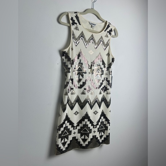 NEW Express Size M Cream Brown Sequin Aztec Print Sleeveless Shift Mini Dress - Picture 5 of 9